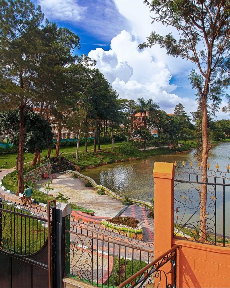 IMG_4431-min-scaled-e1633697368545